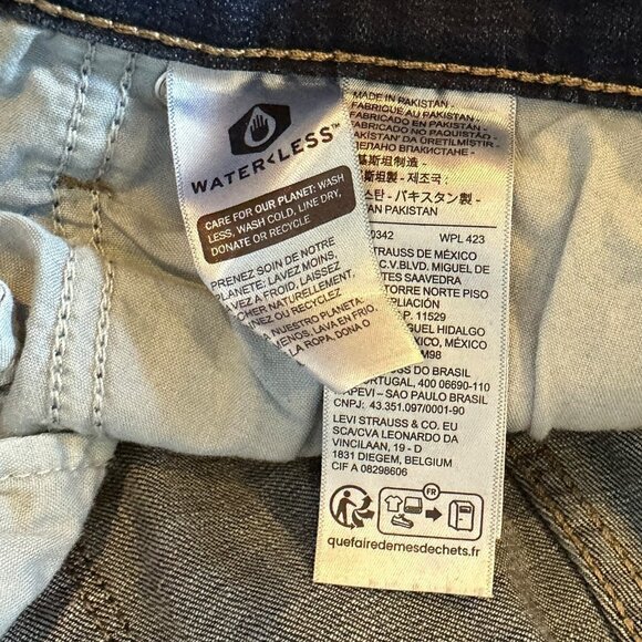 Levi's Classic Straight Jeans Size 18W Dark Wash Blue - Picture 4 of 4